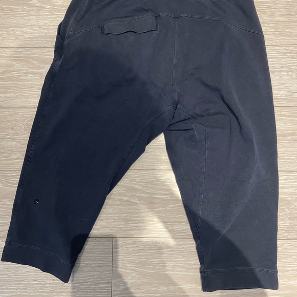 Lululemon Men’s - Balancer Crop Pant (Short) - Picture 2 of 4